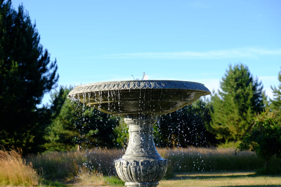 Single Tier Fountain & Surround. (Green Marble)