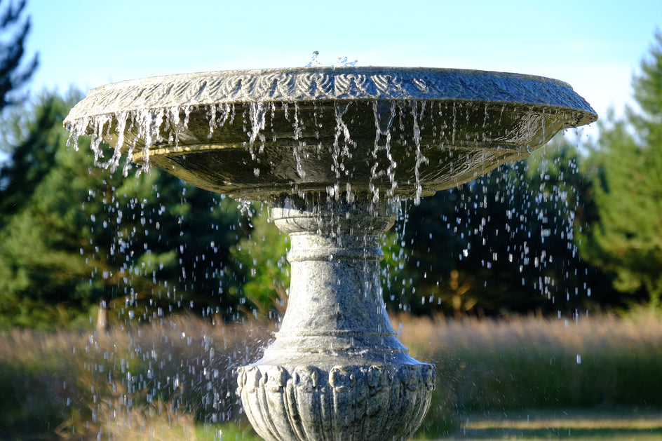 Single Tier Fountain & Surround. (Green Marble)
