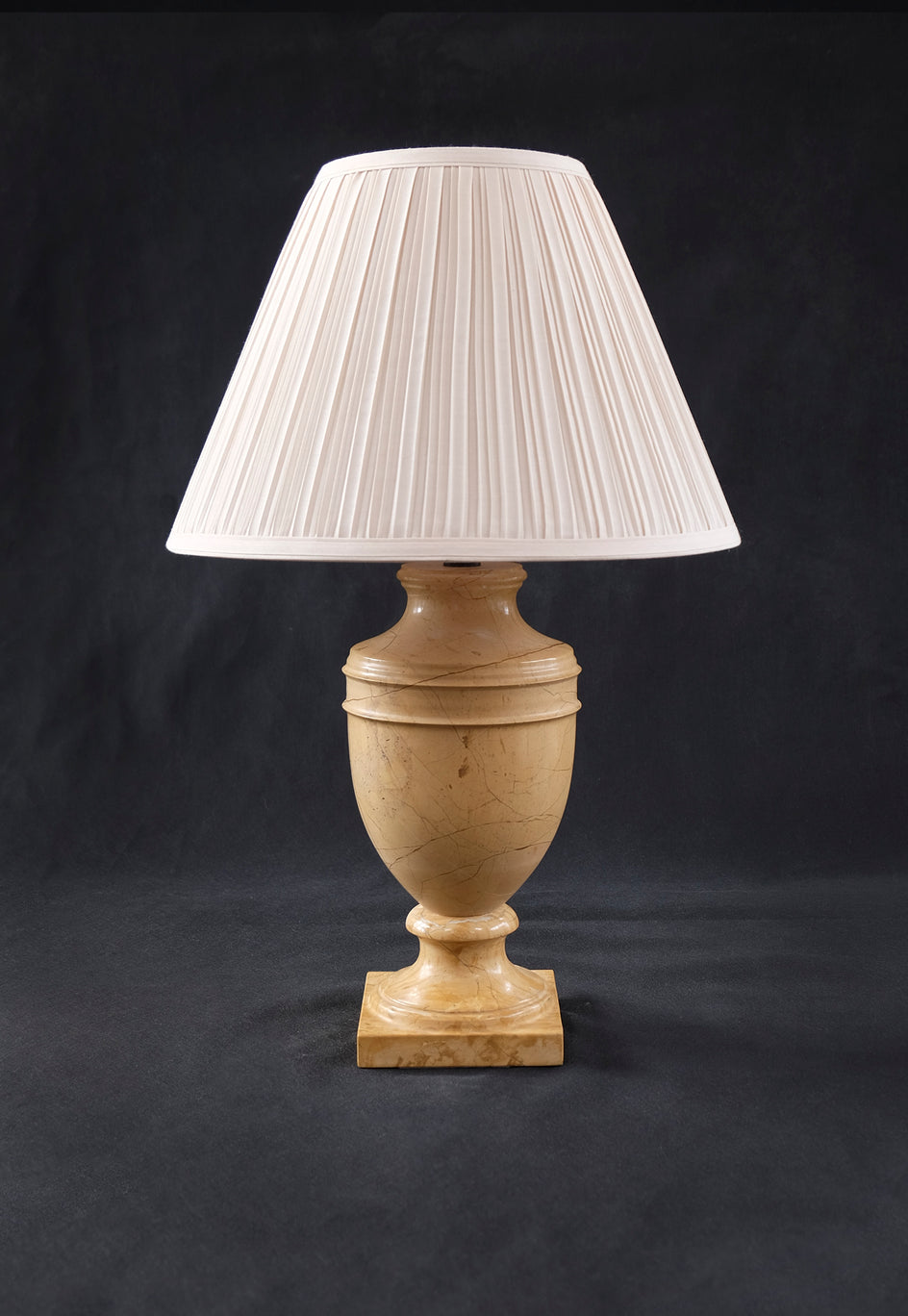 The Imperial. (Yellow Marble)